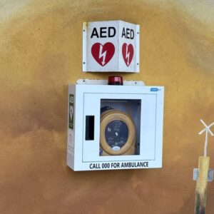 Dromana Bay defibrillator Donation